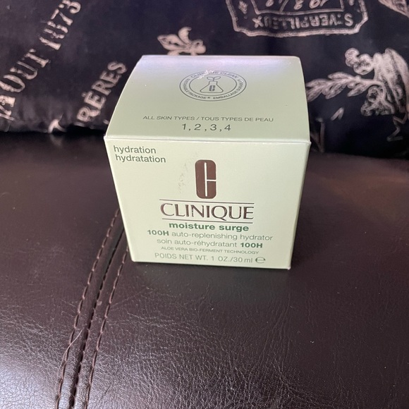 NWT, Clinique 100H Auto- replenishing hydrator 1oz /30 ml